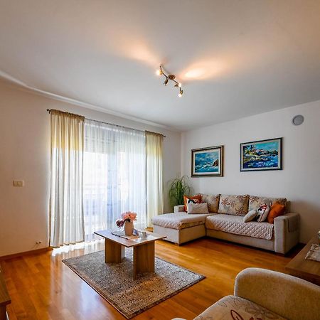 Apartment Emma 로비니 외부 사진