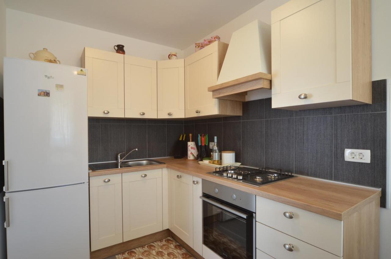 Apartment Emma 로비니 외부 사진