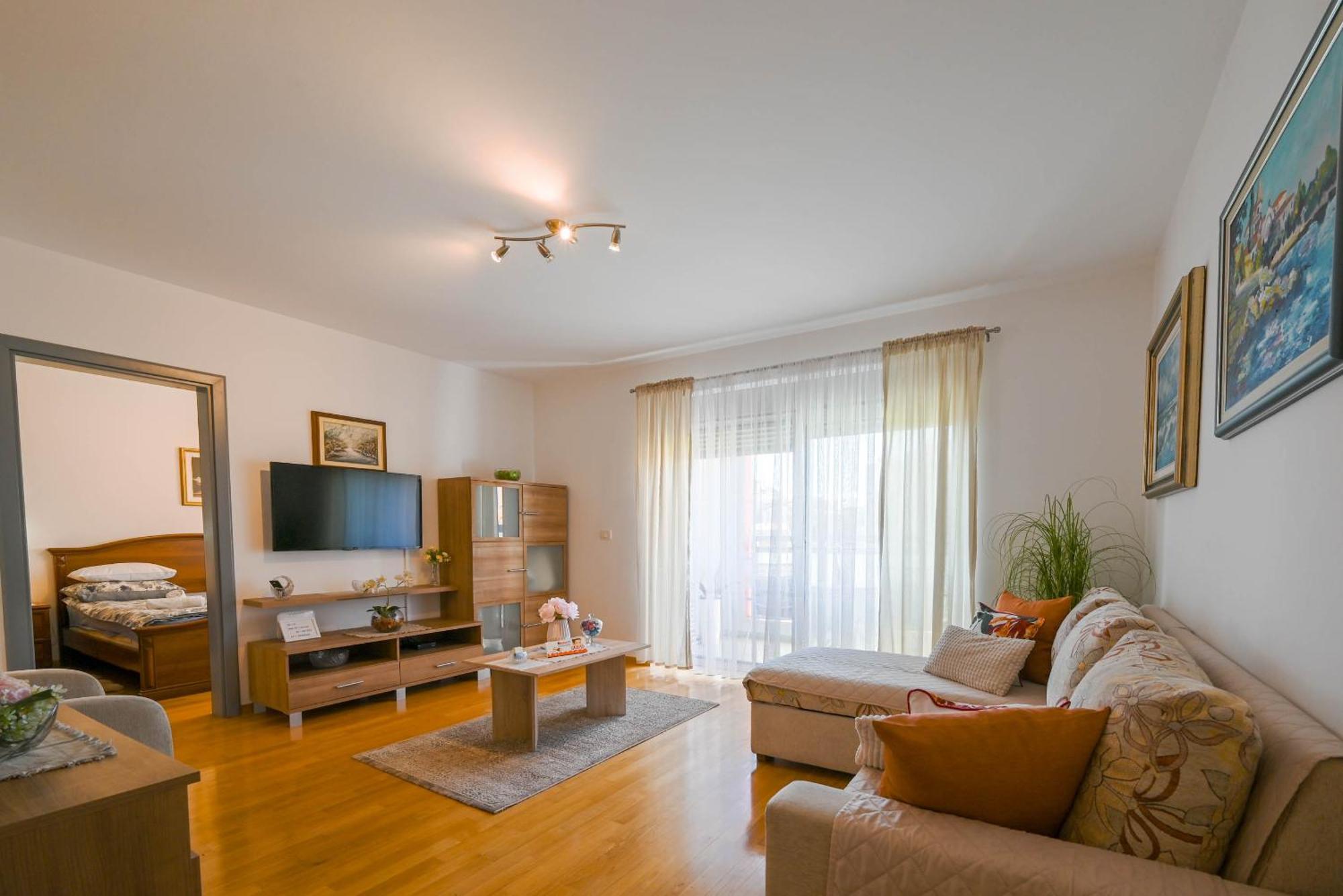 Apartment Emma 로비니 외부 사진