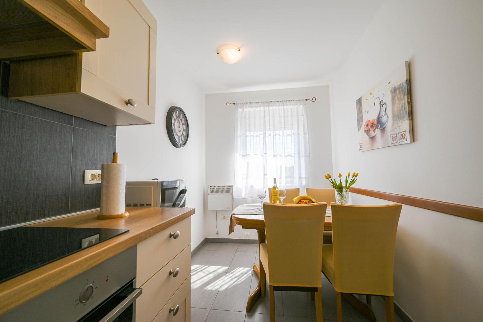 Apartment Emma 로비니 외부 사진